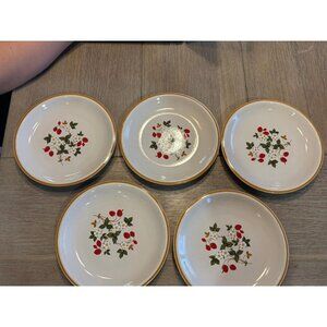 Cream and Yellow Dinnerware